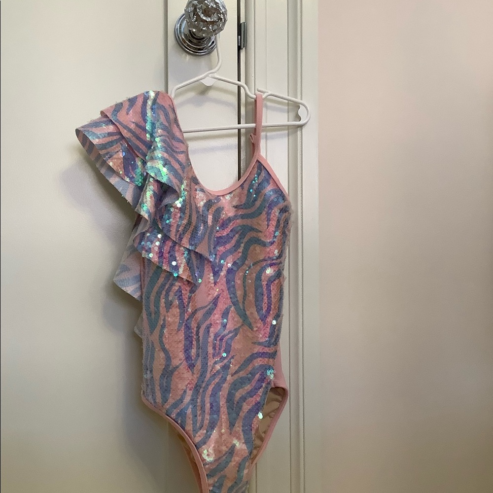 Brand new never worn diva bathing suit